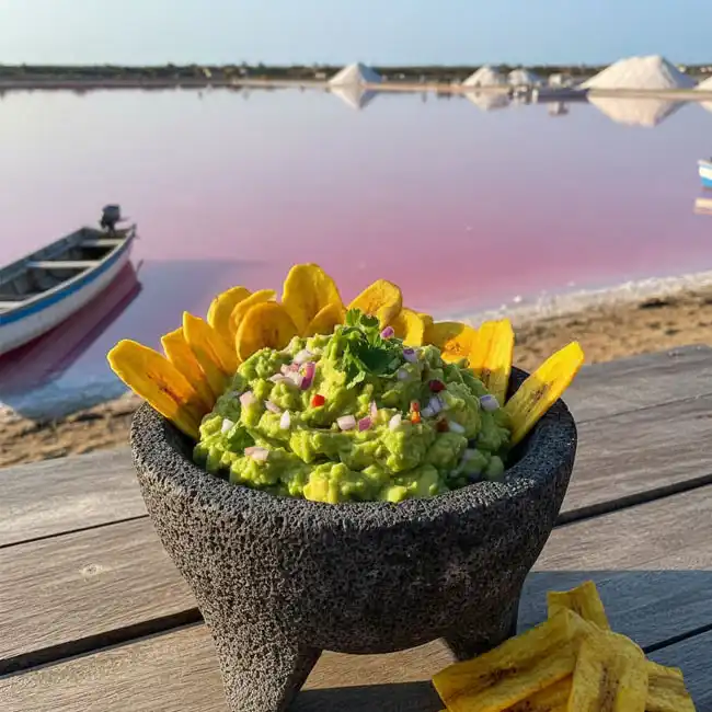 Colombian-Style Vegan Guacamole with Local Touch – Lifestyle appetizer recipe from Colombia